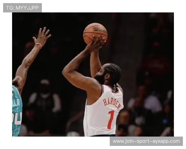 哈登穿针传球改变战局,快船攻势犀利