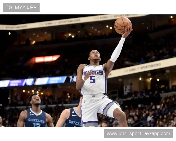 福克斯外线定点,国王主场人声鼎沸