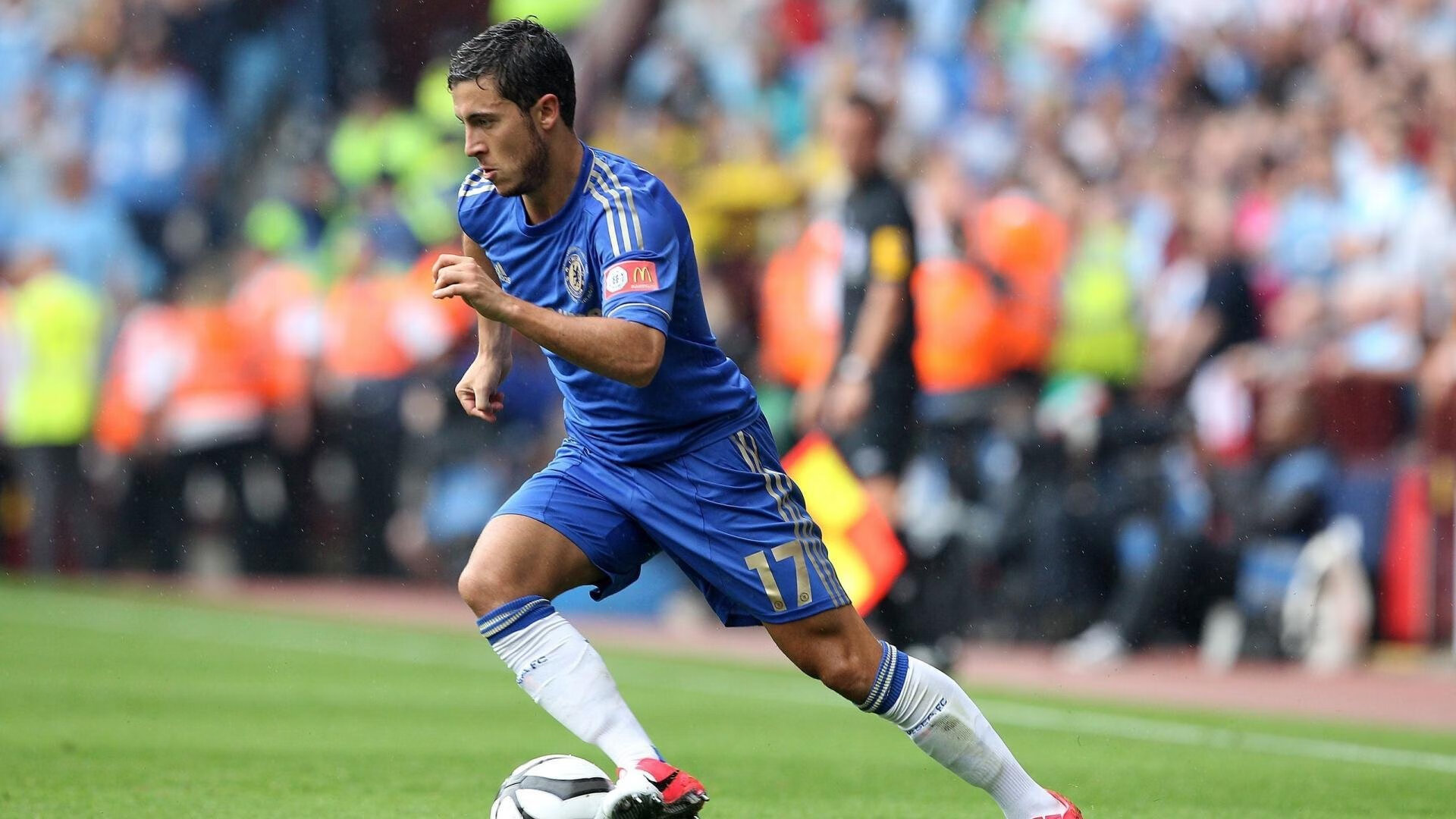 _城市夜跑的魅力:点亮城市的运动激情_,夜景跑道